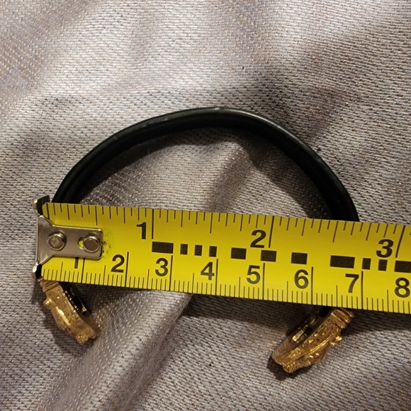 Jewelmint Lioness Head Bracelet Gold Tone with a Leather Band - Picture 5 of 10